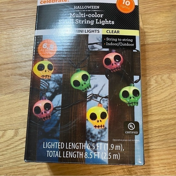 Skull String Lights NEW Halloween Decoration Multi Color Clear 8.5 ft Pink Green - Picture 2 of 6